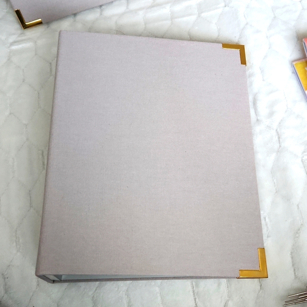 Heidi Swapp Storyline binder